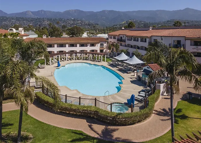 Hotel with view: Hilton Santa Barbara Beachfront Resort
